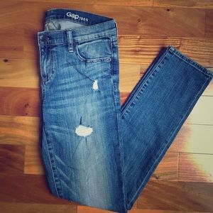 Gap Distressed Girlfriend Jean
